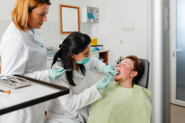 Best Cosmetic Emergency Dentistry in Pleasure Point, CA
